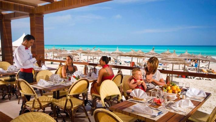 Djerba Plaza Thalasso & Spa Triffa Exteriör bild