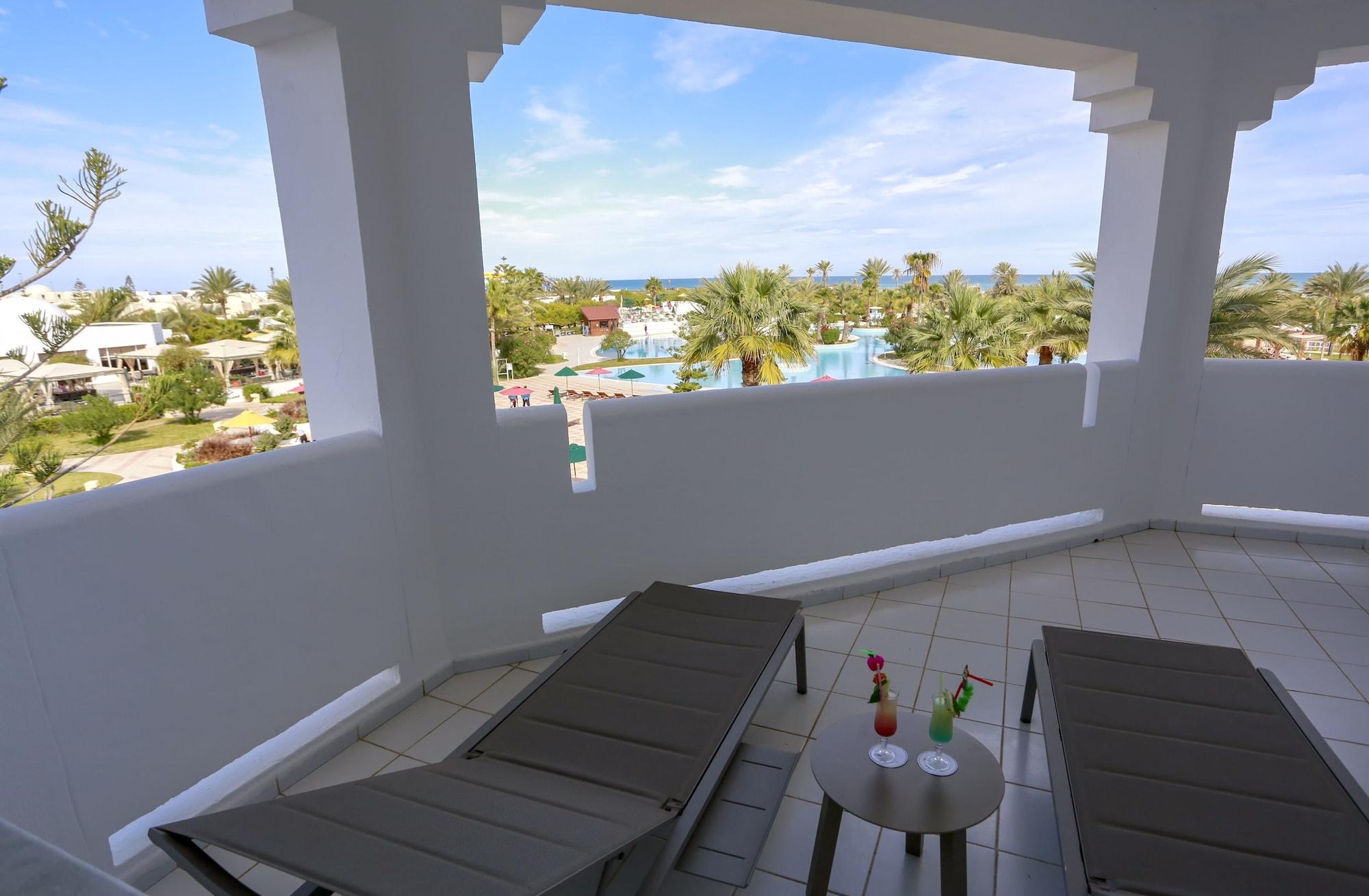 Djerba Plaza Thalasso & Spa Triffa Exteriör bild