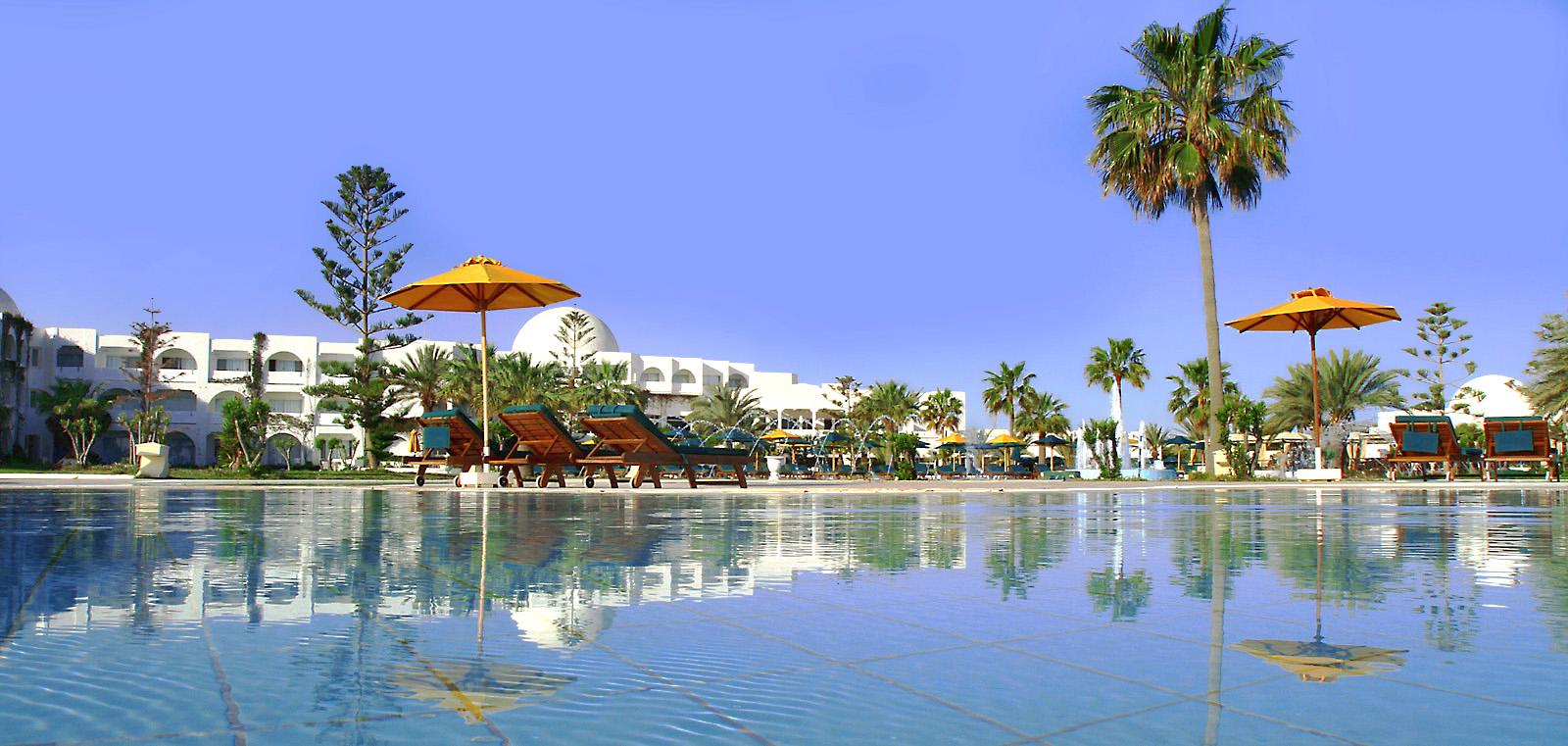 Djerba Plaza Thalasso & Spa Triffa Exteriör bild