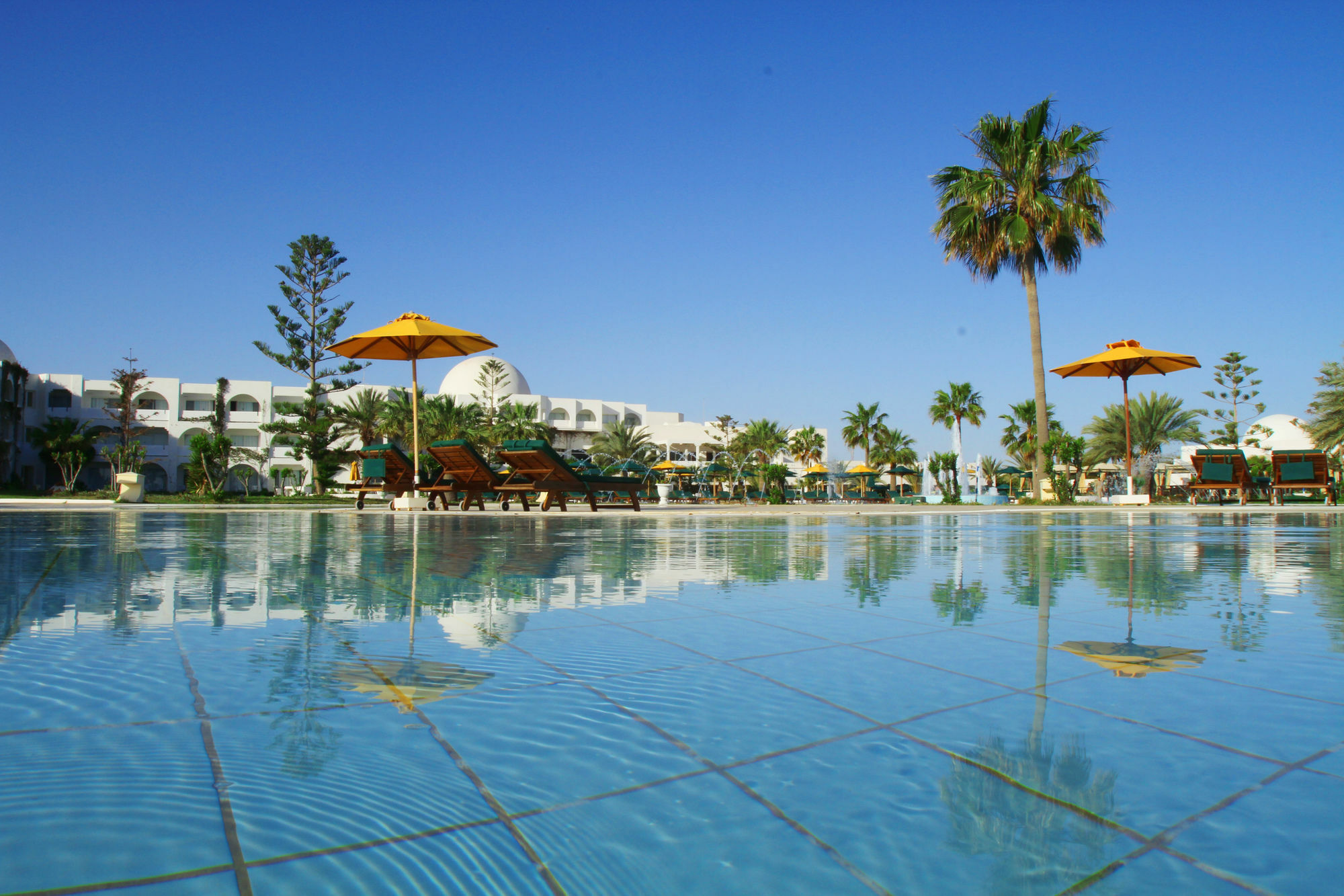 Djerba Plaza Thalasso & Spa Triffa Exteriör bild
