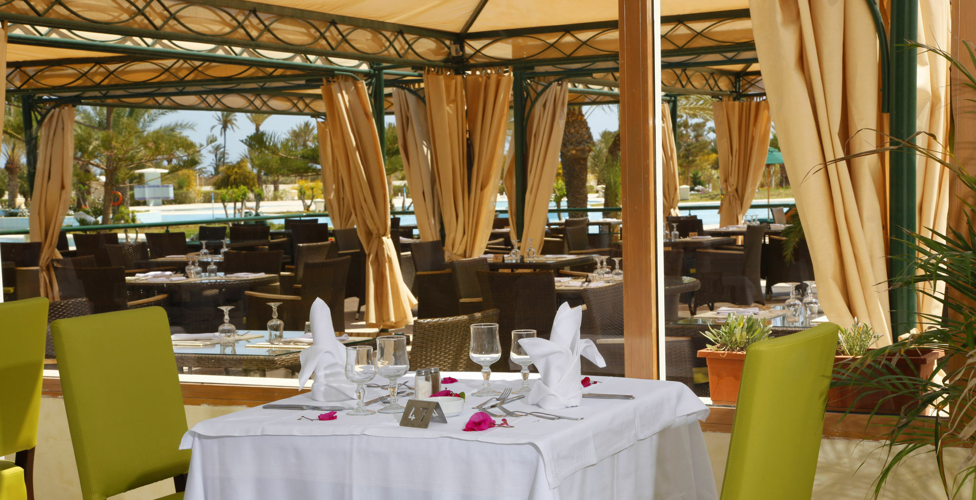 Djerba Plaza Thalasso & Spa Triffa Exteriör bild