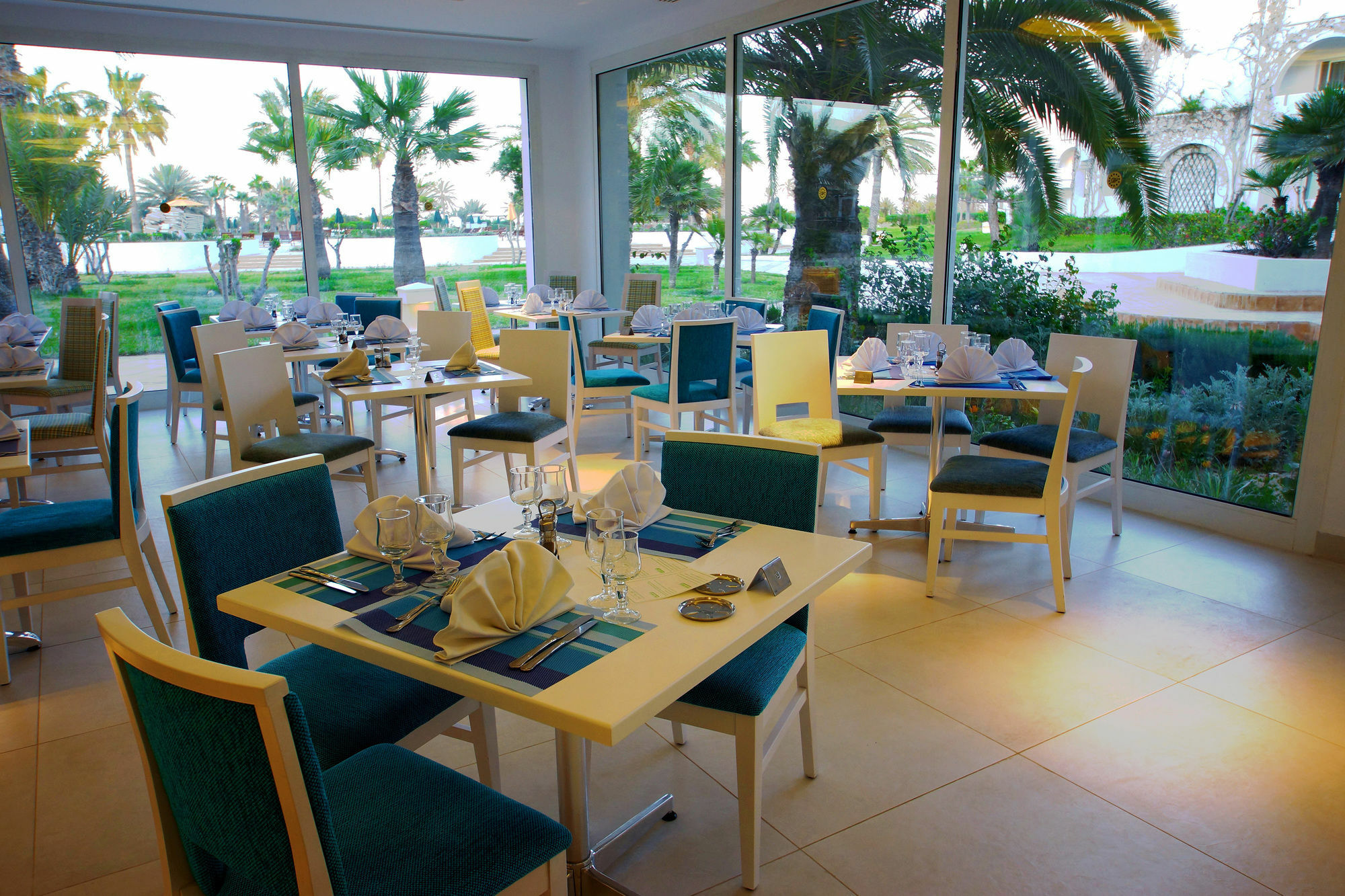 Djerba Plaza Thalasso & Spa Triffa Exteriör bild