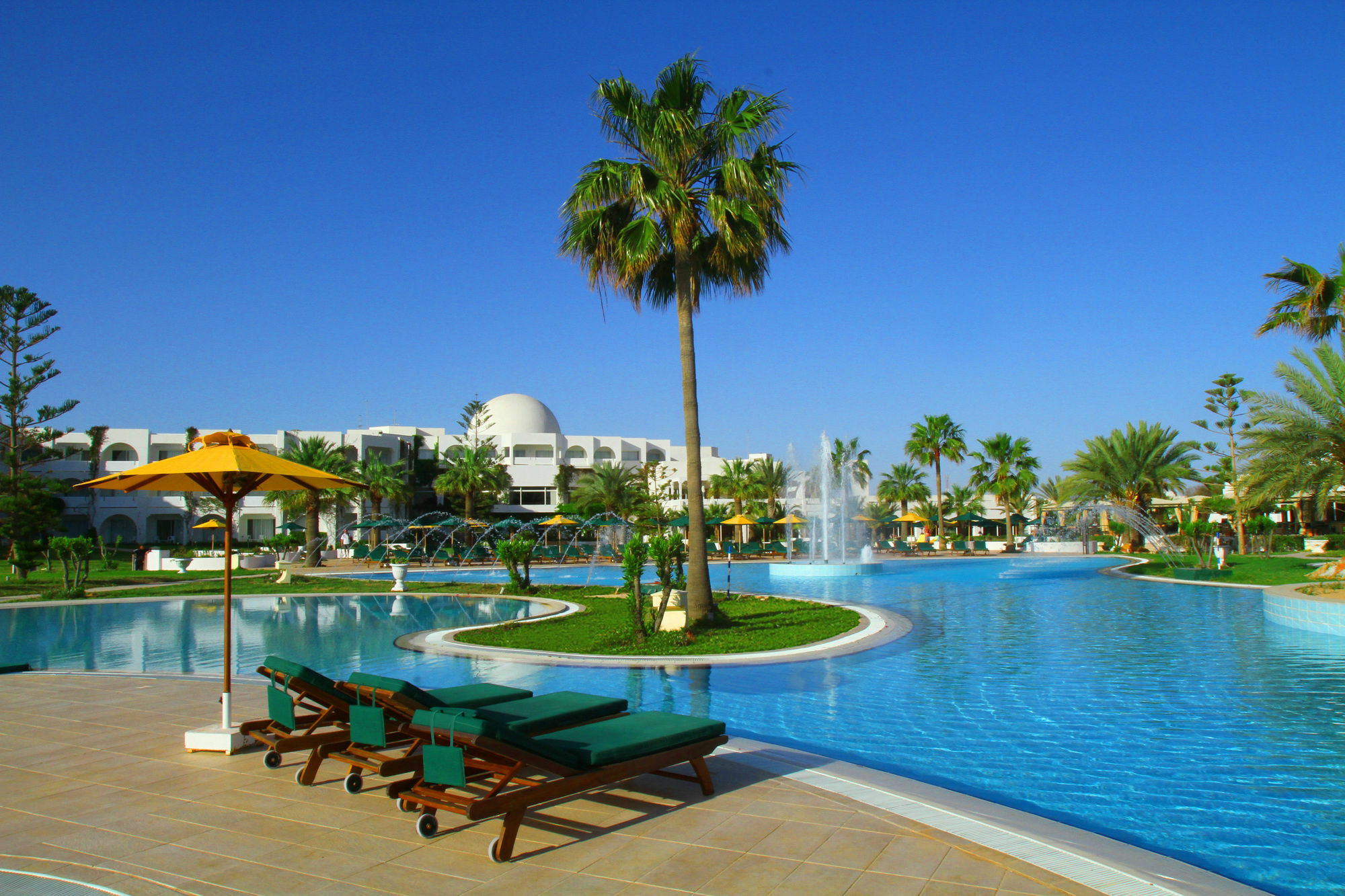 Djerba Plaza Thalasso & Spa Triffa Exteriör bild